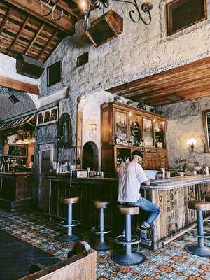 Melrose Umbrella Co.