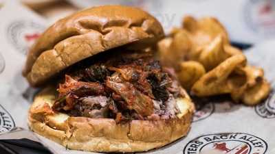 Pitmaster Back Alley