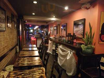 Damore Winebar & Ristorante