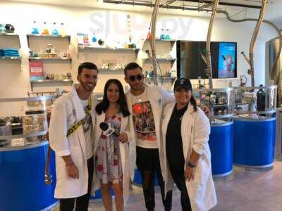 Brain Freeze Nitrogen Ice Cream & Yogurt Lab