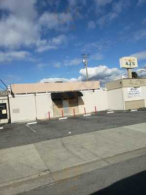 Aj's Restaurant And Bar