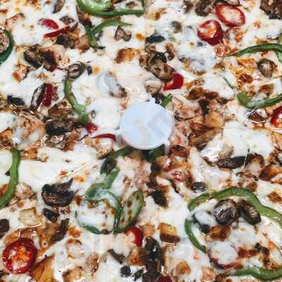 True Pizzeria & Lounge