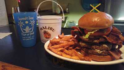 Savannah Island Bar & Grill