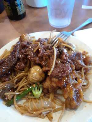 Hong Kong Harbor Grill And Sea Food Buffet