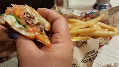 Johnny Rockets River Spirit Casino