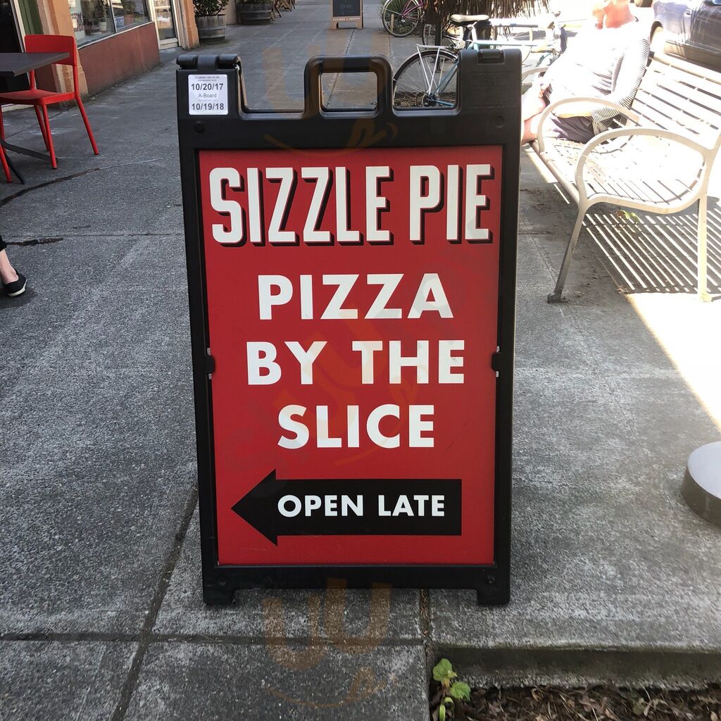 Sizzle Pie