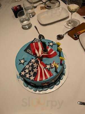 The Cake Hag Cake & Dessert Studio