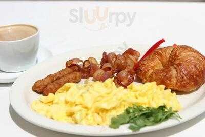 Los Hornos Restaurant