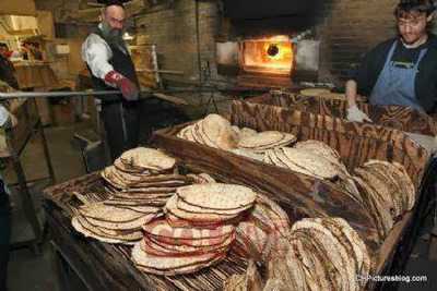 Lubavitch Matzah Bakery