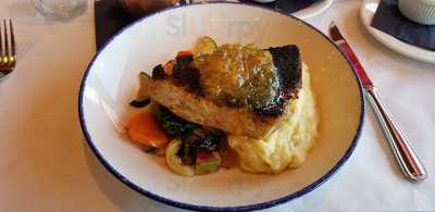 Rockeia's Bar And Grill