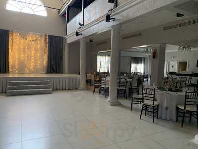 Renaissance At The Gables