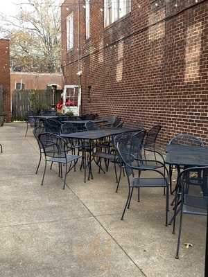 Cecil Whittakers Pizzeria