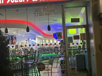 Frozen Planet Yogurt