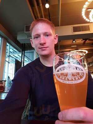The Heartland Brewery And Rotisserie At The Empire State Building