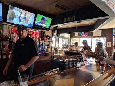 Milo's Sports Tavern