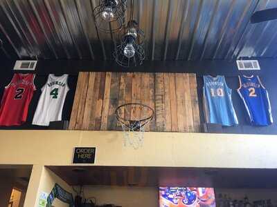 Nate's Wings And Waffles