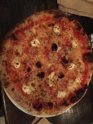 The Independent Pizzeria