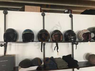 Brothers And Brawlers