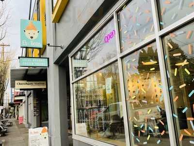 Eb & Bean Organic Frozen Yogurt