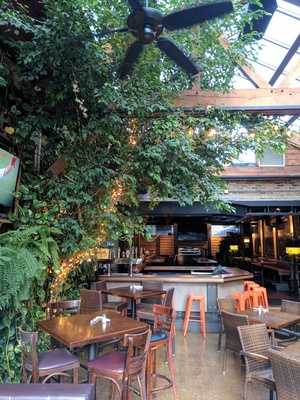 Northside Bar & Grill