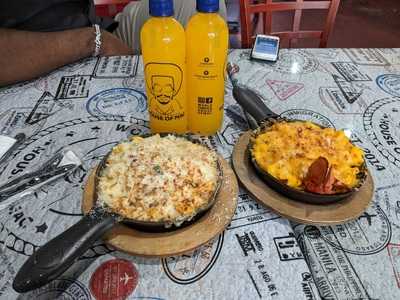 World Famous House Of Mac