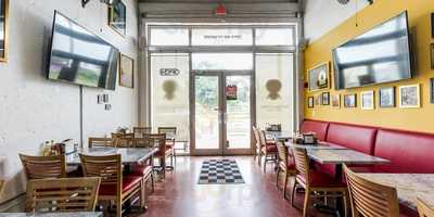 World Famous House Of Mac