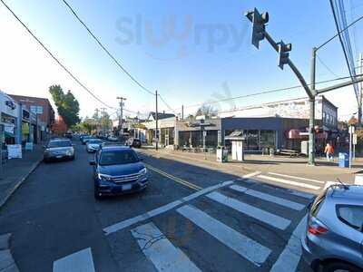 Nectar Frozen Yogurt Lounge