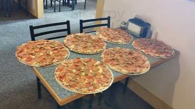 Round Table Pizza