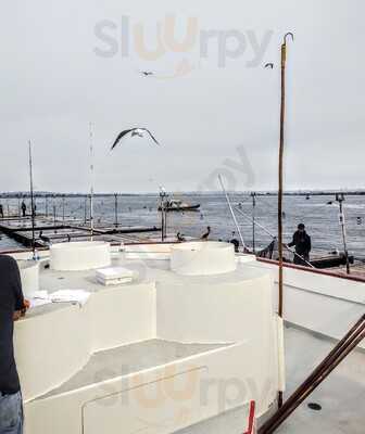 Galley H & M Landing