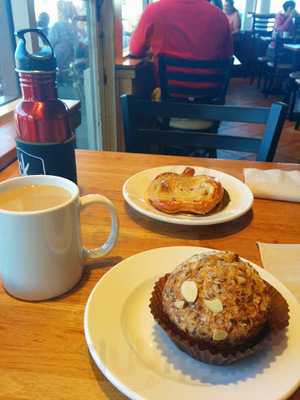 Champagne French Bakery Cafe