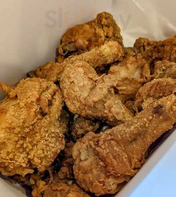 Lee's Famous Recipe Chicken