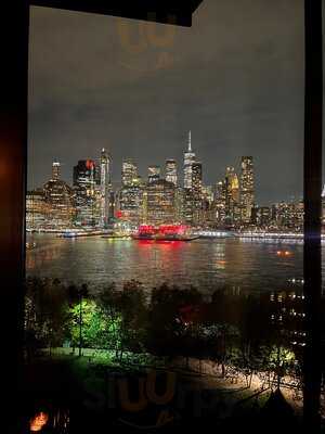 Harriet's Rooftop & Lounge