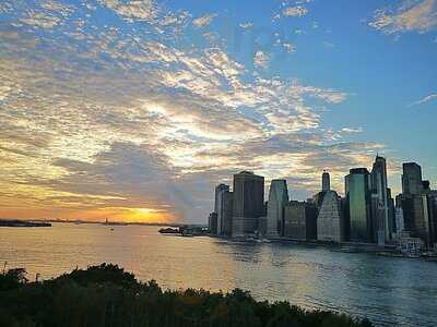 Harriet's Rooftop & Lounge