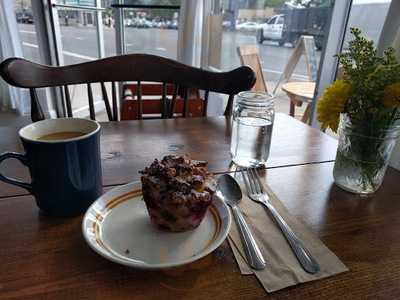 Heim Bakery And Cafe