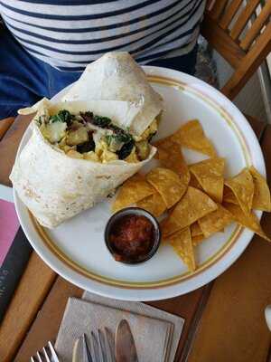 Heim Bakery And Cafe