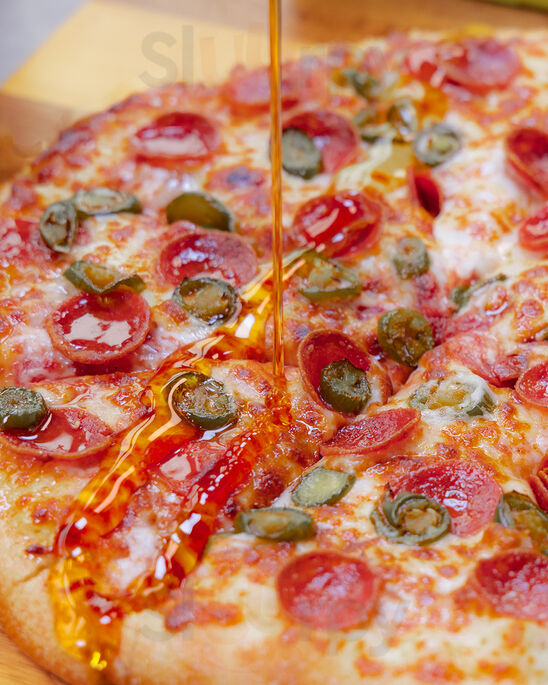 Hungry Howies Pizza & Subs