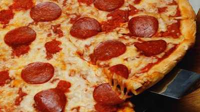 Empire State Pizza & Growlers