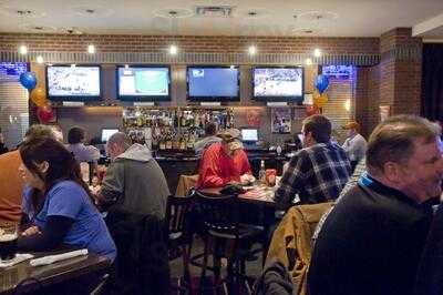 Coaches Sports Bar & Grill