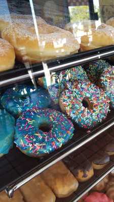 Yum Yum Donuts