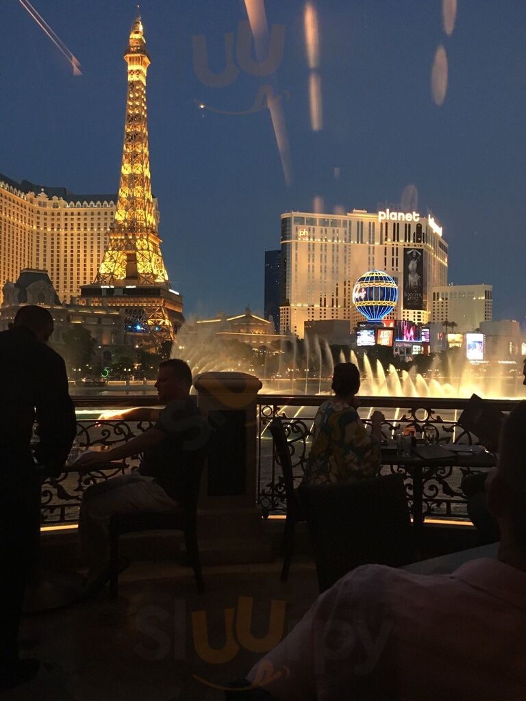 Yellowfin Sushi And Grill