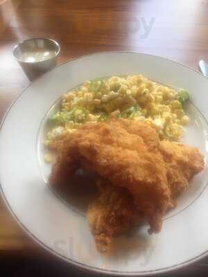 Mary Hoopa's House Of Fried Chicken & Oysters