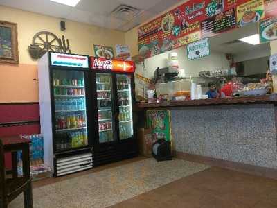 Tres Salsas Taqueria