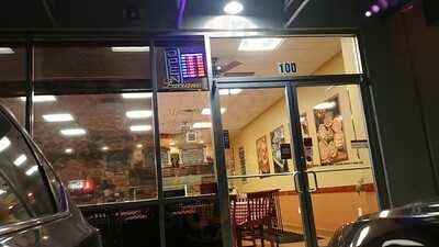 Luciano Neighborhood Pizzeria