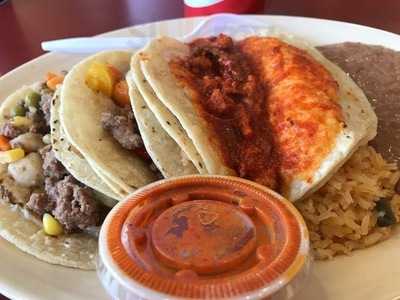 La Nueva Fresh & Hot