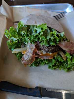 Hawx Burger Bar And Sports Lounge