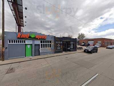 El Tazumal Restaurant And Pupuseria