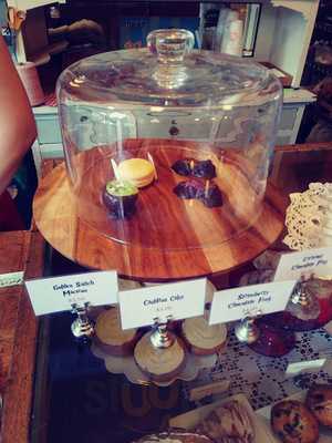 Little Red's Bakeshop