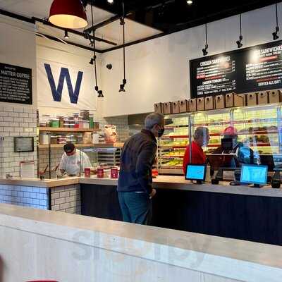 Do-rite Donuts & Chicken Wrigleyville