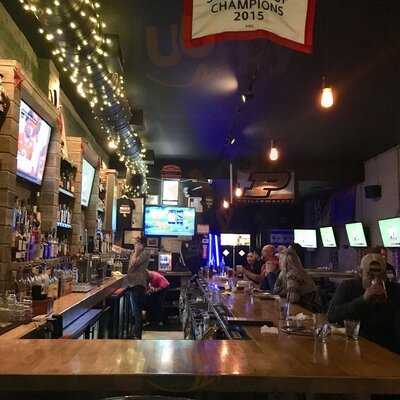 The Warehouse Bar & Pizzeria Chicago