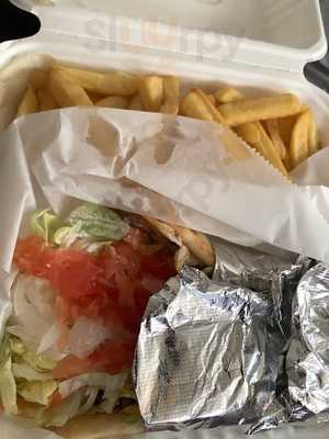 Lucky's Pizza, Subs & Wings